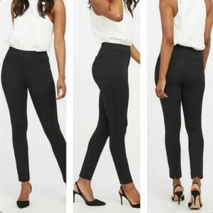 NWOT Spanx The Perfect Black Pant in Ankle Backseam Skinny